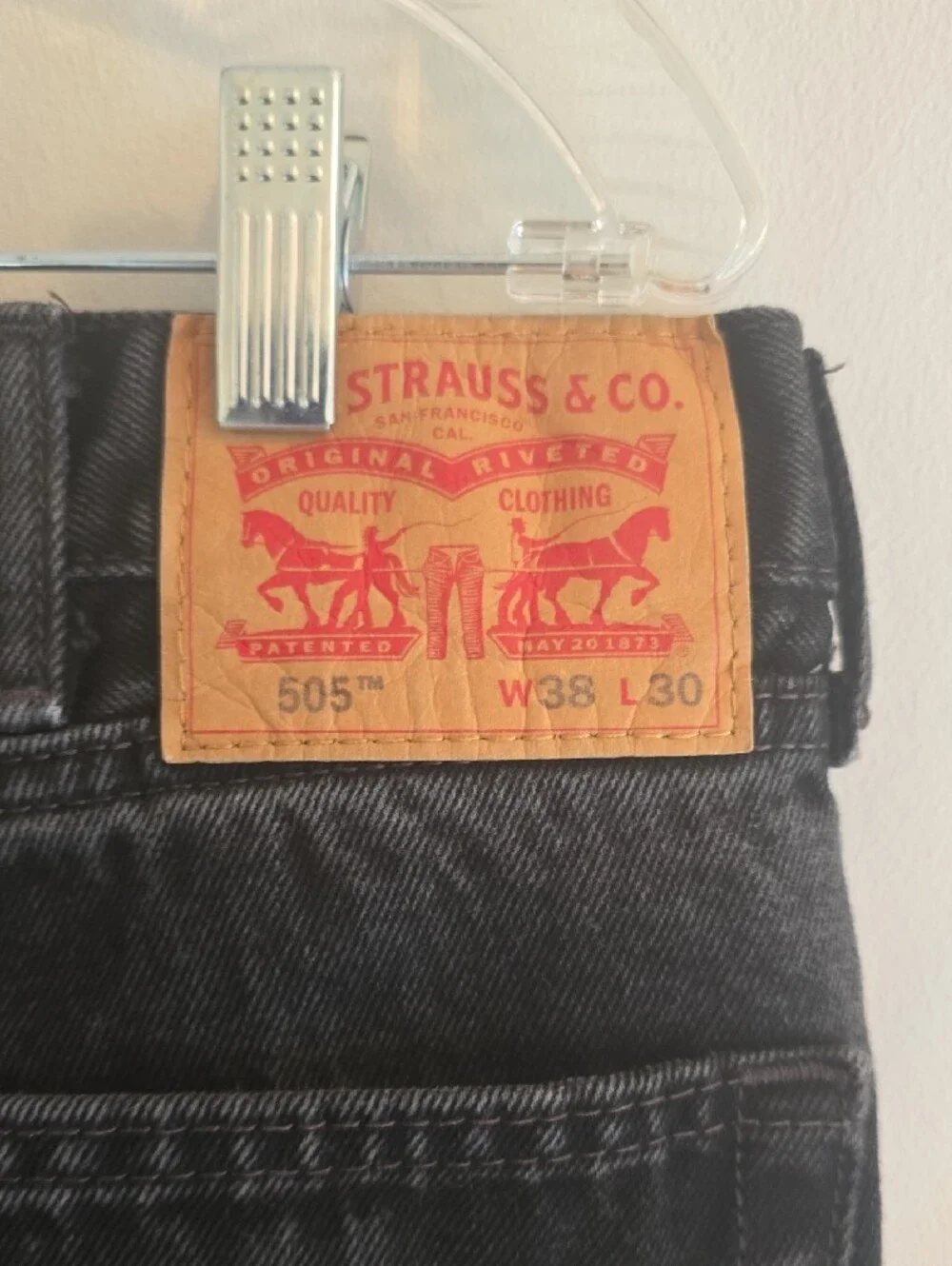 Levi's 505 Black Straight-Leg Jeans